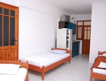 Aytac Kavakli Apart Motel Küçükkuyu Oda fotoğraf